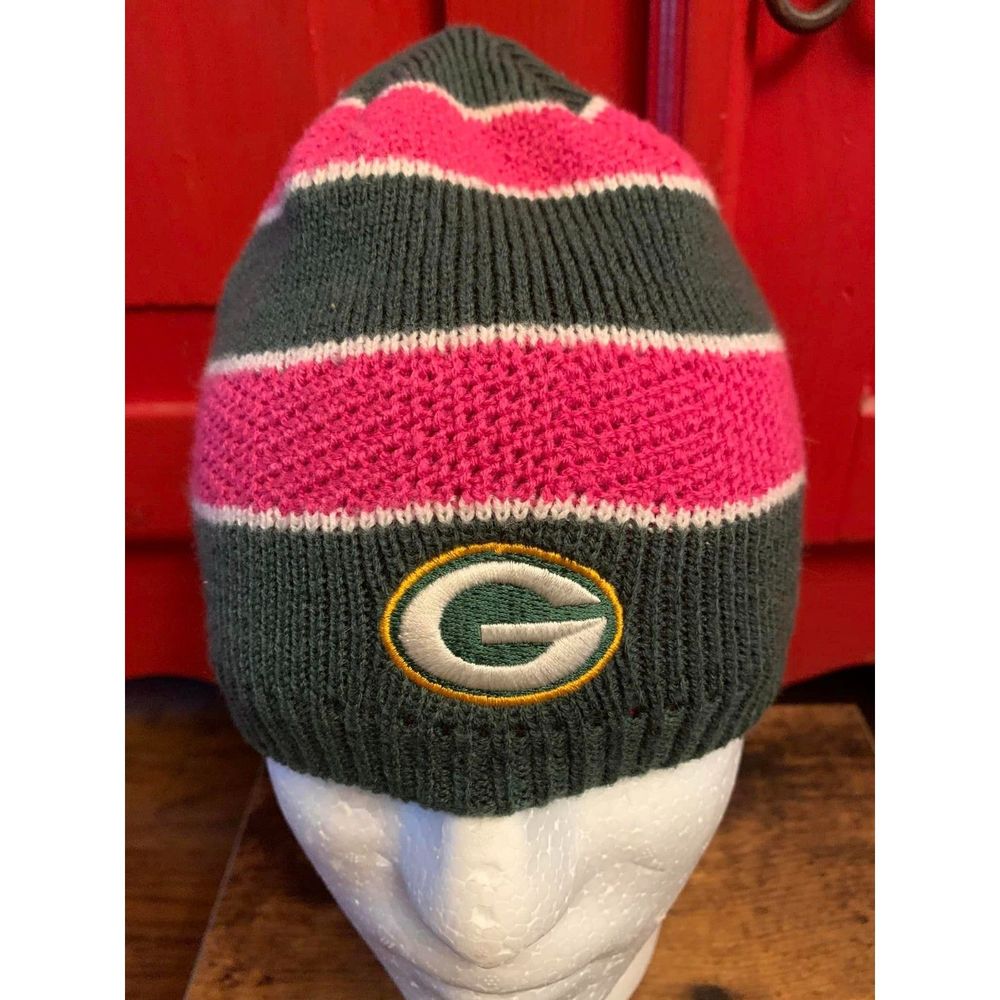 Reebok Team Apparel NFL Green Bay Breast Cancer Winter Cap Hat Pink Green EUC
